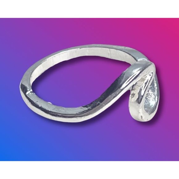 1/4 CT CZ Silver Crossover Open-Space Ring Size 7.5 with Bonus Free Silver Wave - Picture 7 of 13